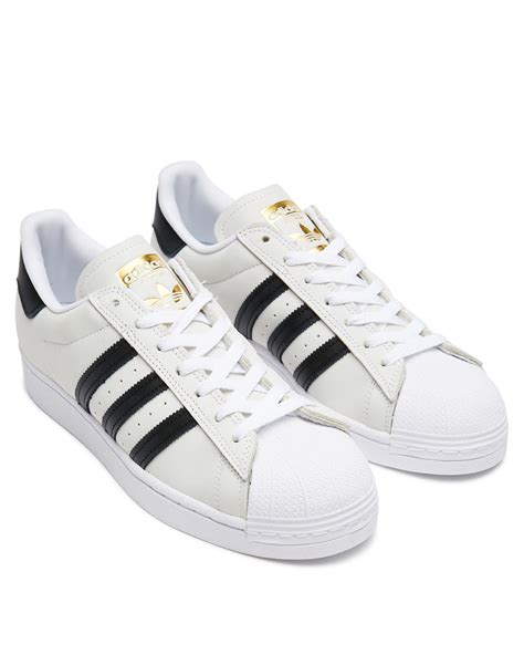 adidas ladies white sneakers.